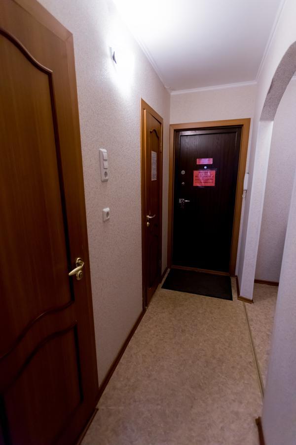 Apartment On Permyakova 76 Tiumen Exteriör bild